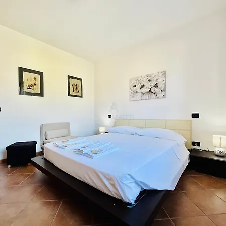 Artemide Apartment - A Soli 150M Dal Lago Di Garda Sirmione Exterior photo